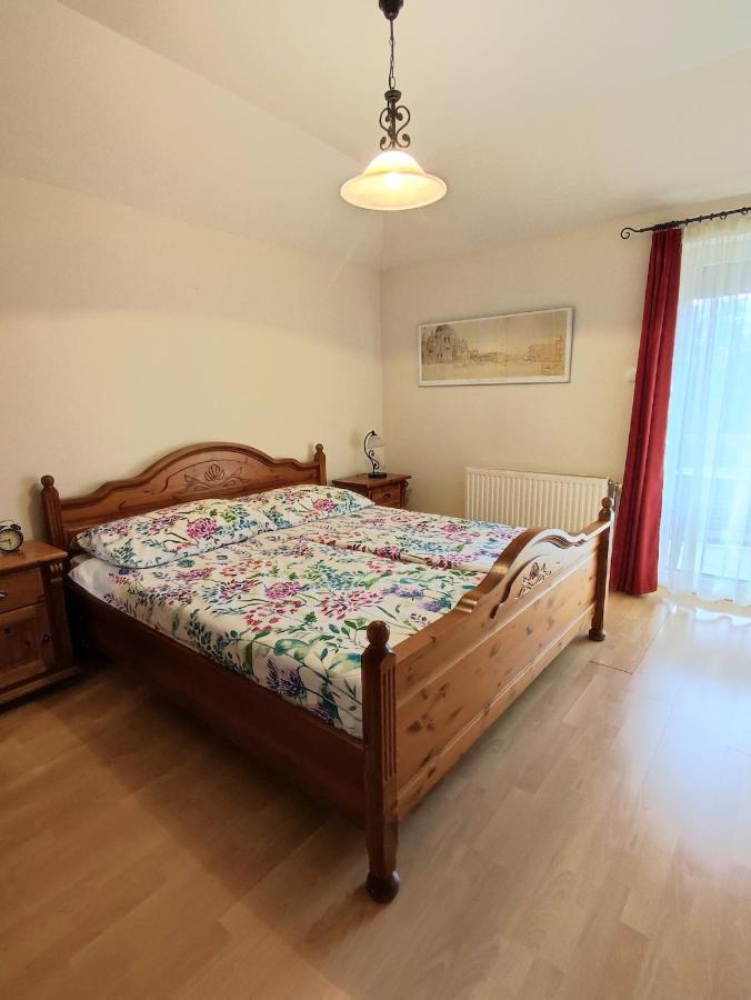 Arnyas Apartmanhaz Balatonlelle Exterior photo