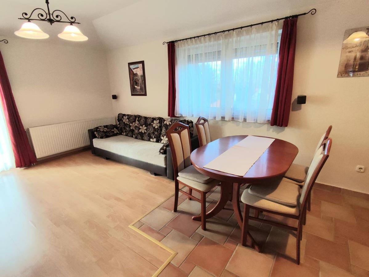 Arnyas Apartmanhaz Balatonlelle Exterior photo