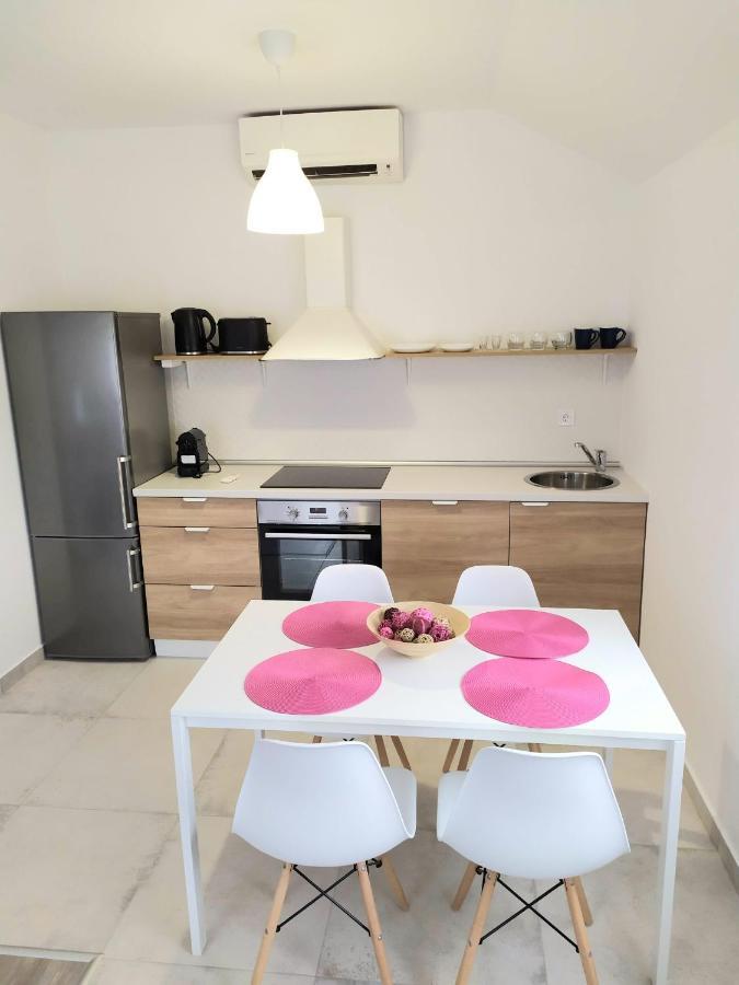 Arnyas Apartmanhaz Balatonlelle Exterior photo